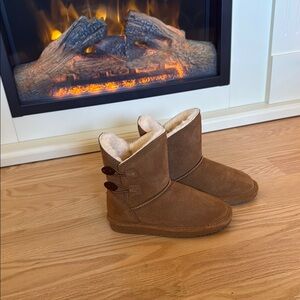 Bearpaw boots girls size 12